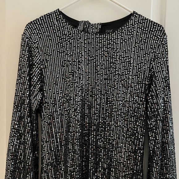 Long Sleeve Sequin Dress | black - Picture 5 of 8
